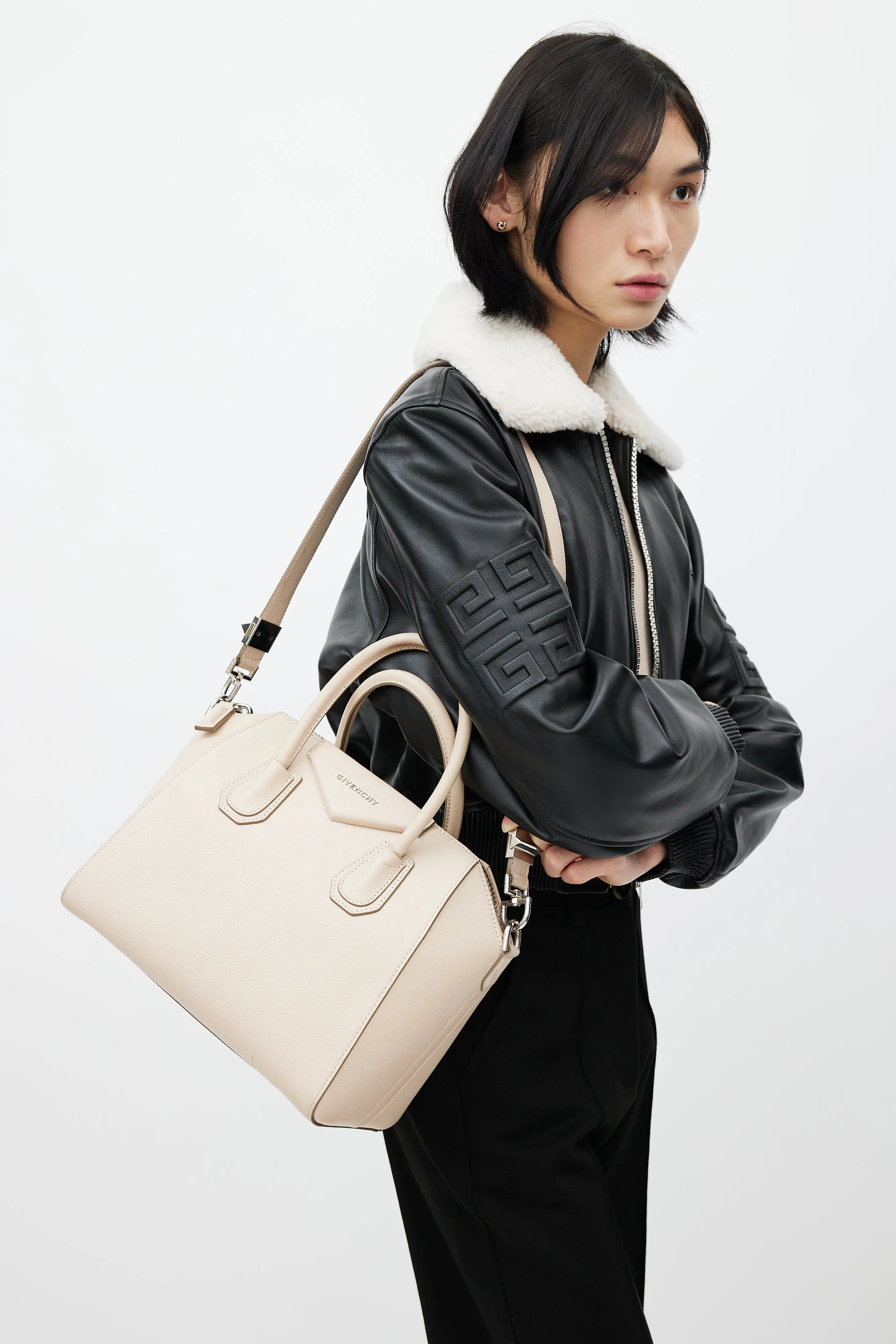 2015 Beige Leather Small Antigona Shoulder Bag
