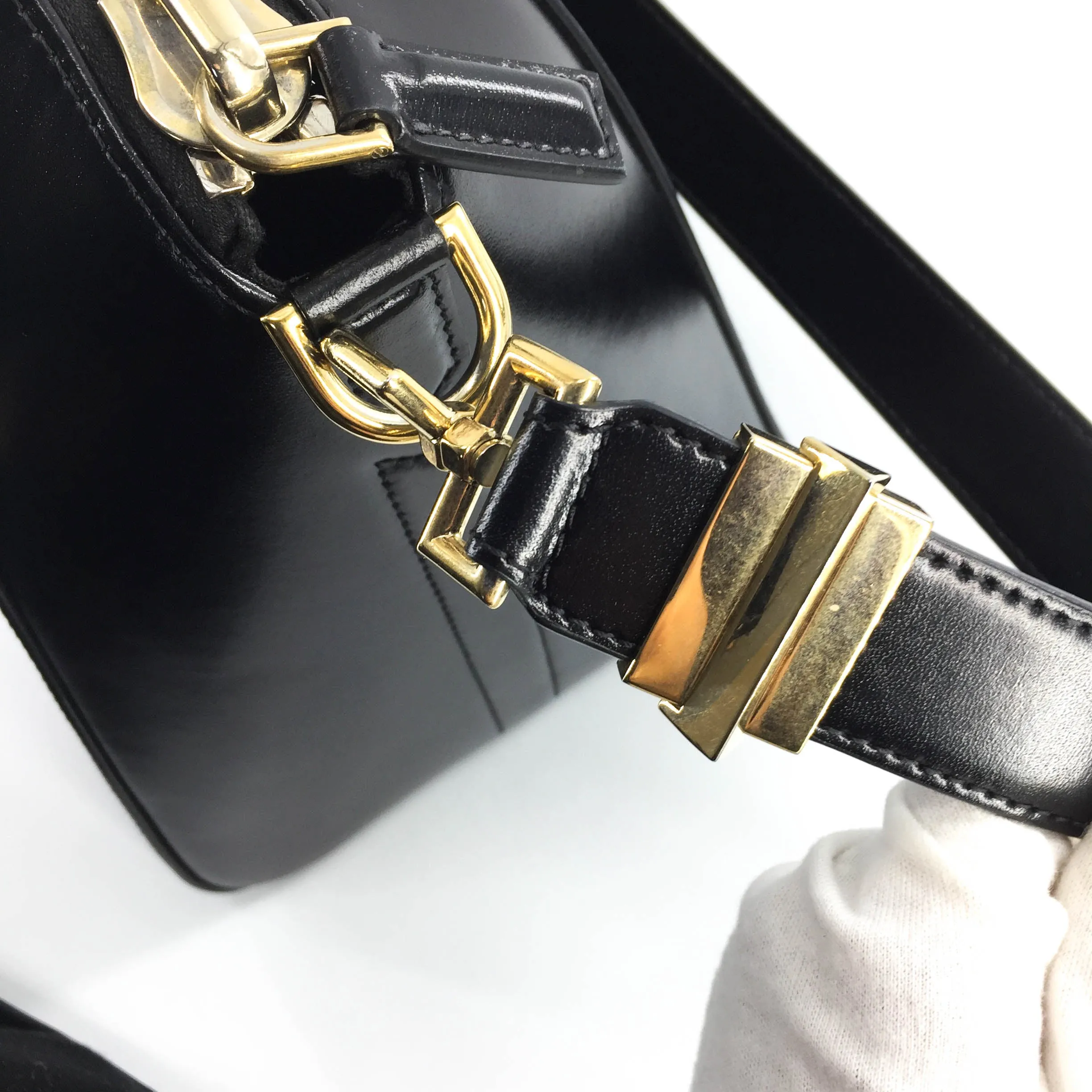 Antigona Small Black