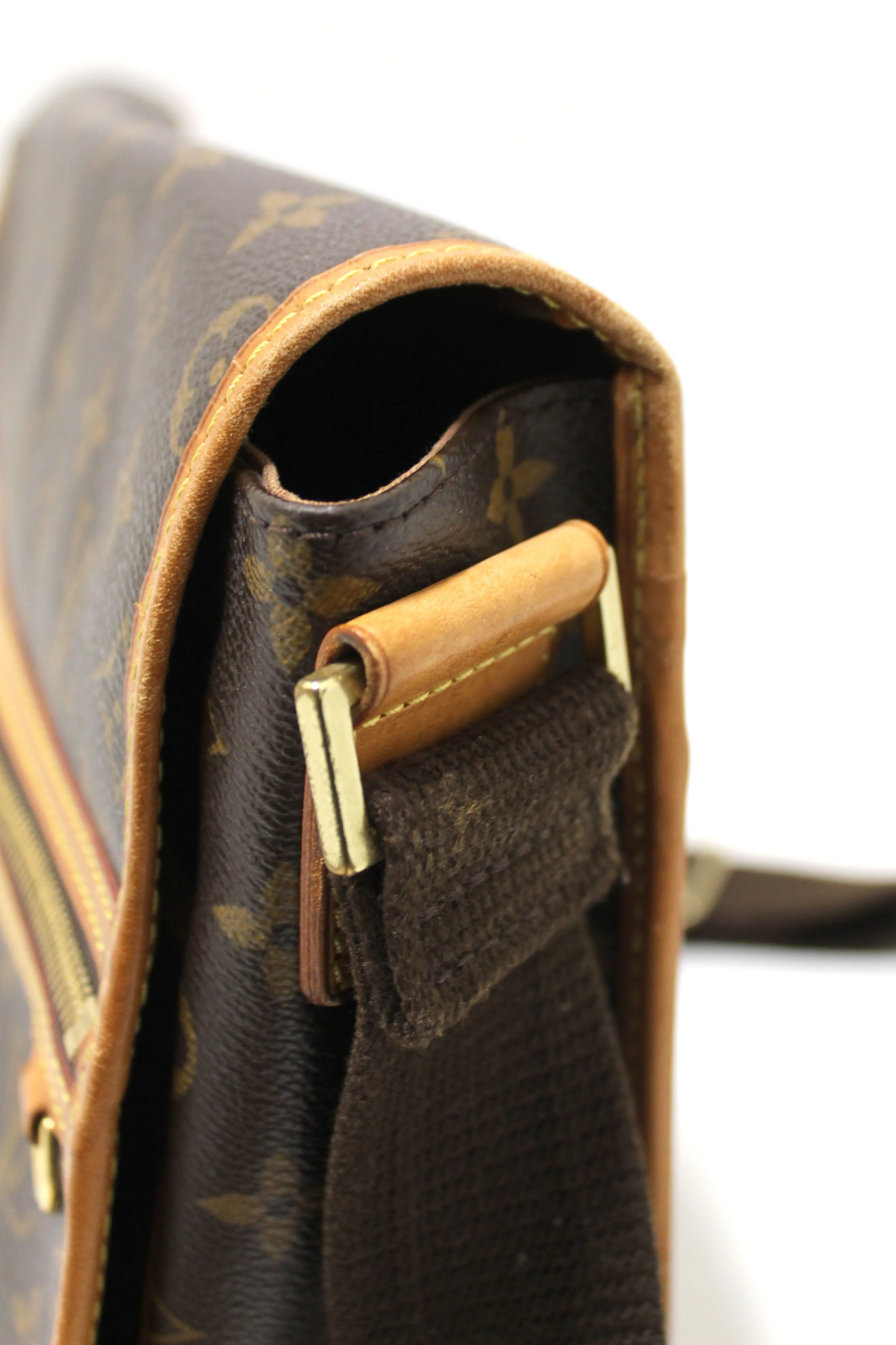 Authentic Louis Vuitton Classic Monogram Bosphore GM Messenger Bag