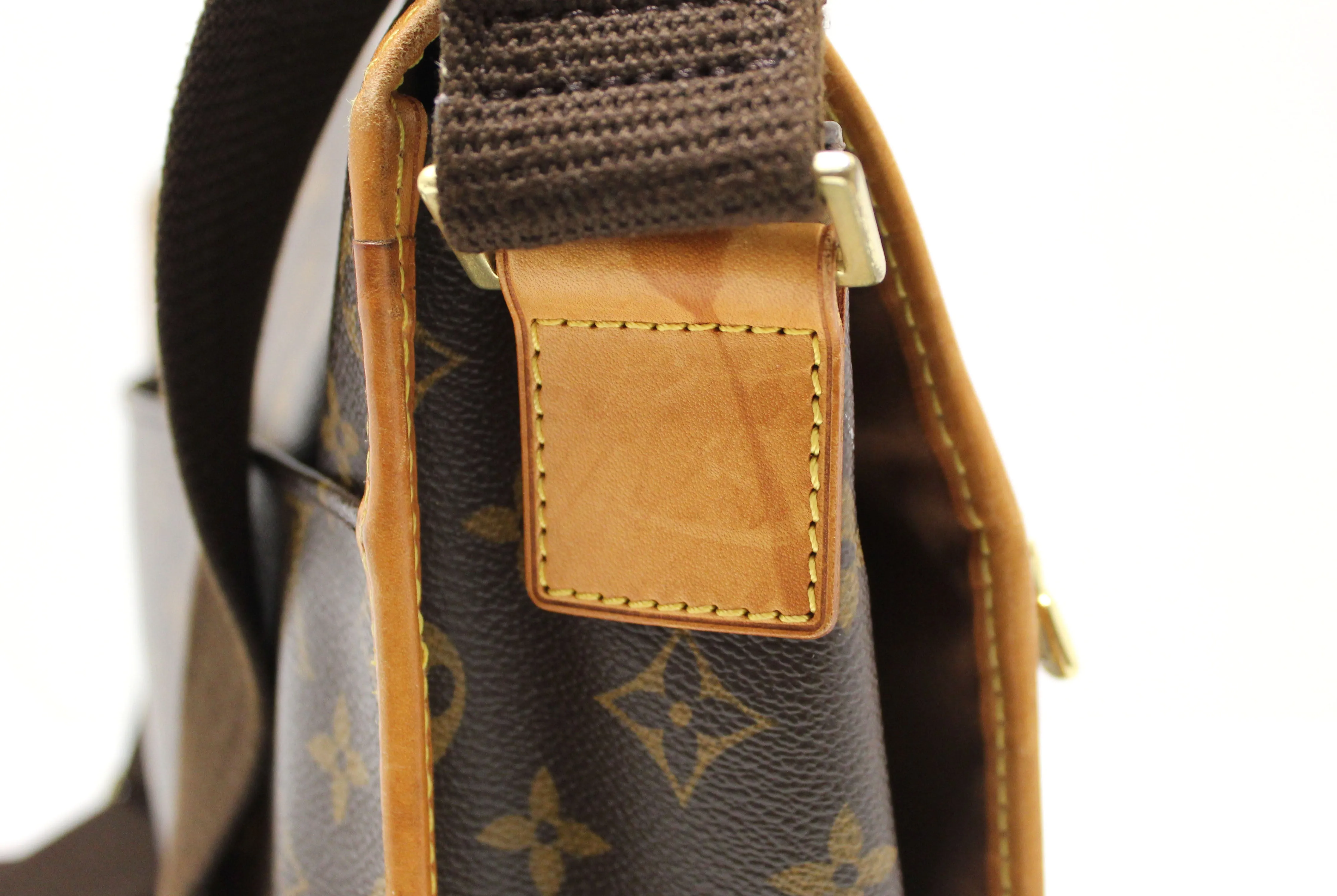 Authentic Louis Vuitton Classic Monogram Bosphore GM Messenger Bag