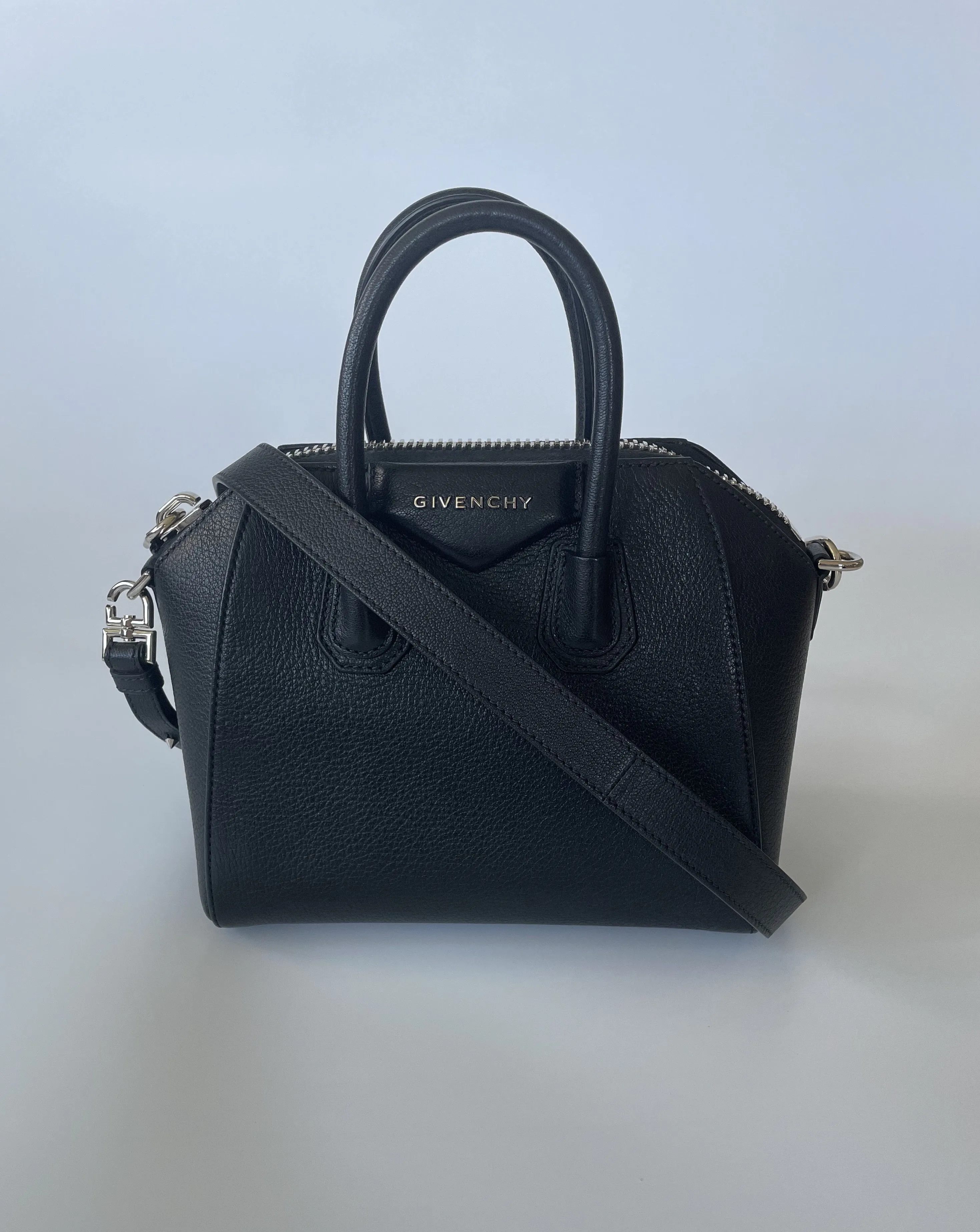 GIVENCHY | MINI ANTIGONA | BLACK