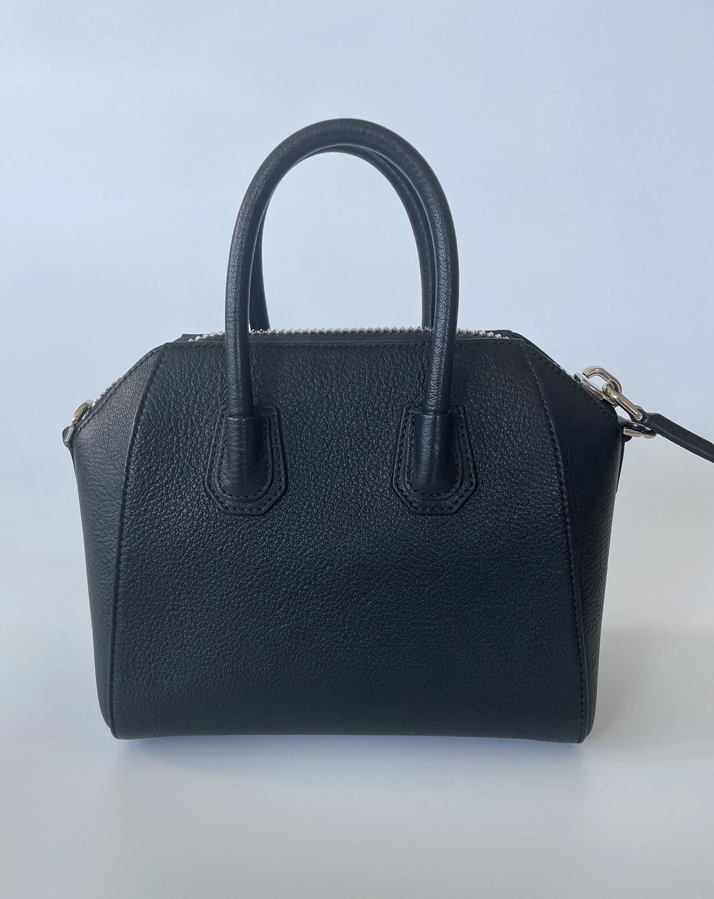 GIVENCHY | MINI ANTIGONA | BLACK