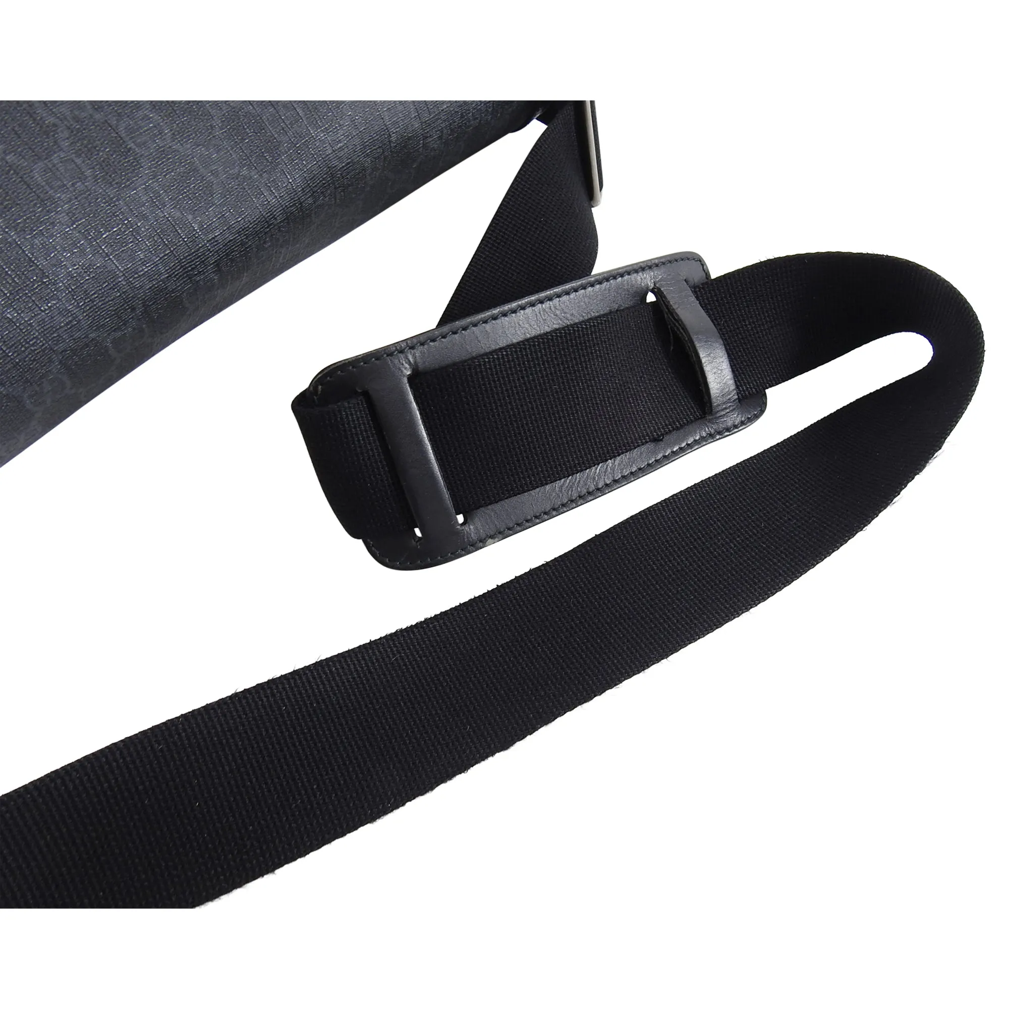 Gucci GG Supreme Black Messenger Computer Bag