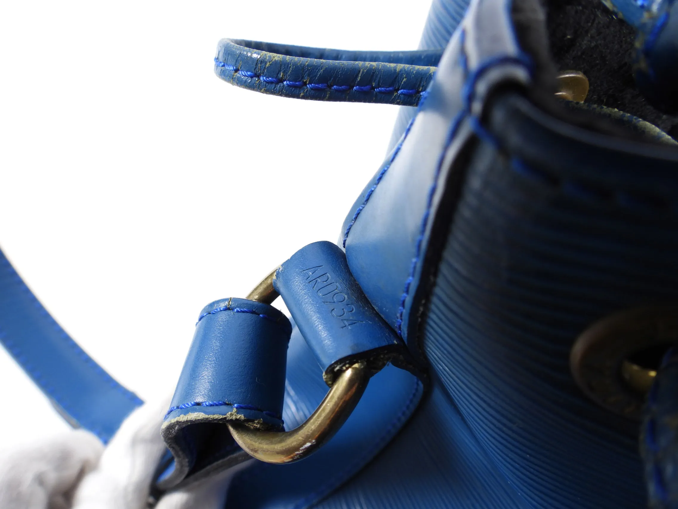 Louis Vuitton Blue Vintage 1994 Epi Noe PM Bucket Bag