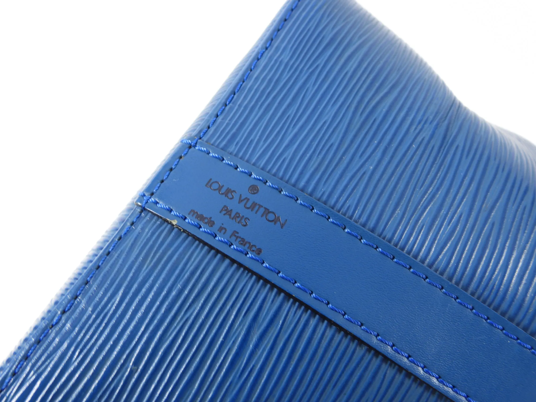 Louis Vuitton Blue Vintage 1994 Epi Noe PM Bucket Bag