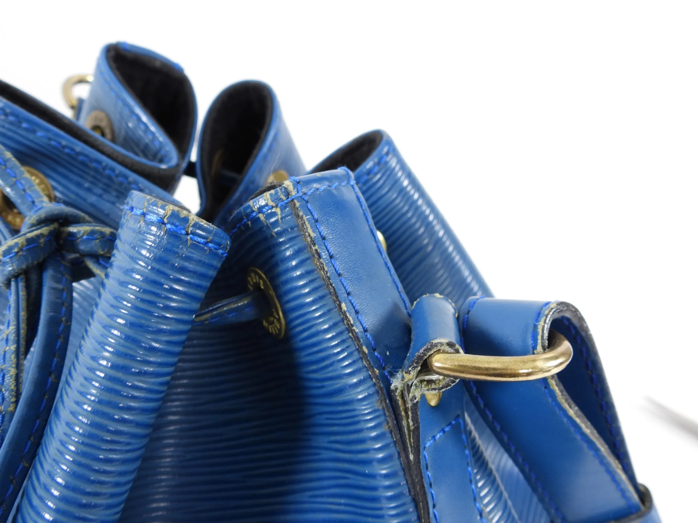 Louis Vuitton Blue Vintage 1994 Epi Noe PM Bucket Bag