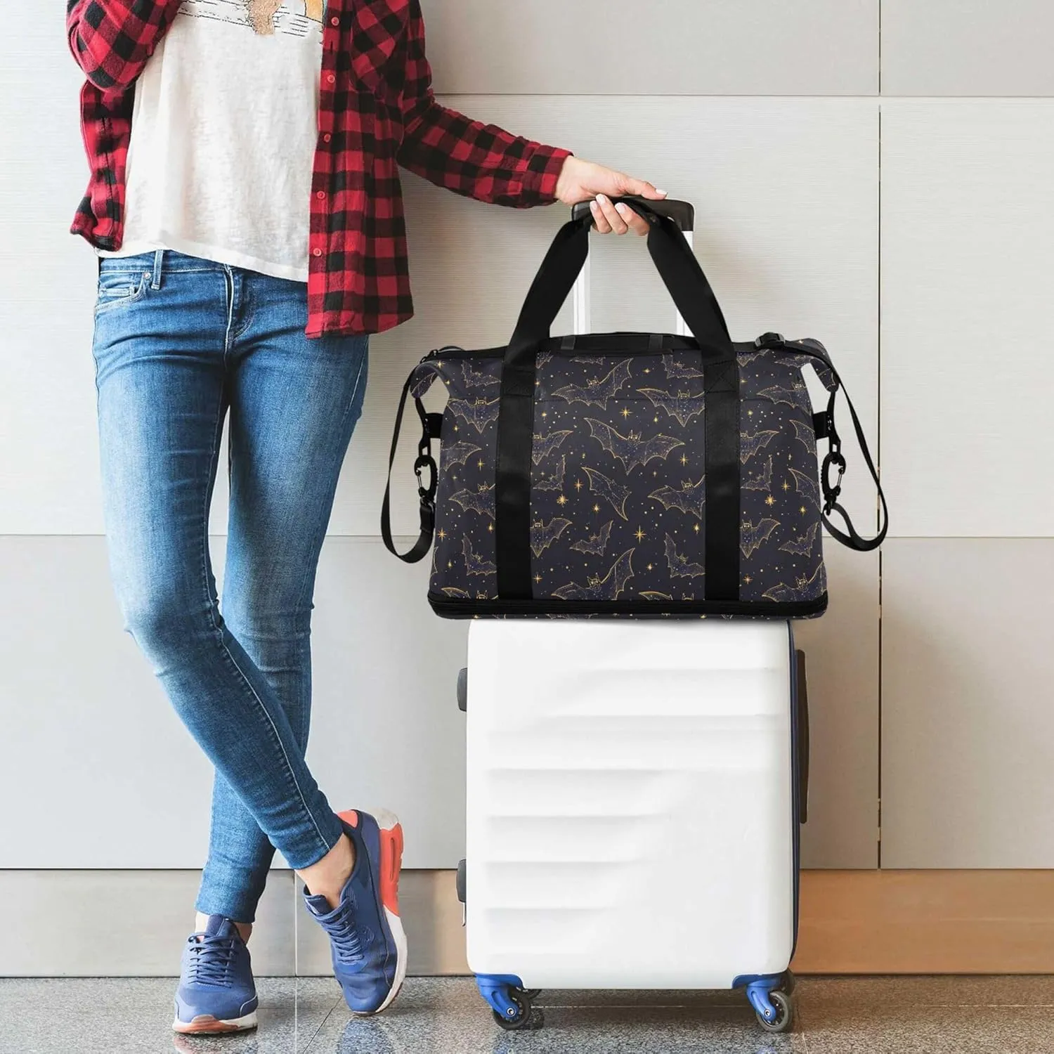 MNSRUU Bats Stars Sports Duffel Bag, Wet Pocket Weekender Overnight Bag, Gym Bag, Carry On Bag, Hospital Bag for Women & Men